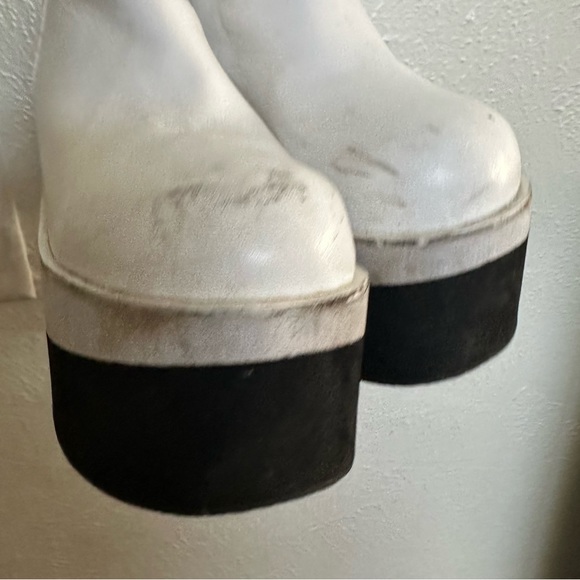 Unif All Leather Yum Boots White Sz 8 - Picture 3 of 4